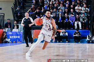 灾难！北控外援杰伦·豪斯14投仅1中拿到4分 正负值-22