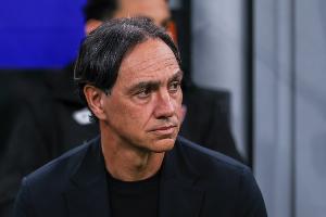 记者：德泽尔比尝试让内斯塔加入他在热刺的教练组，担任助教