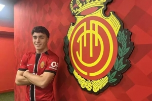 每体：巴萨将比尔希利视作引援潜在选择，以加强左边锋位置