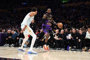 詹姆斯：40时开始尝试新事物 现在是高尔夫 之后可能研究国际象棋