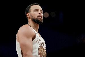 伤缺2个月！名记：库里计划将在下周一对阵火箭的比赛中复出！