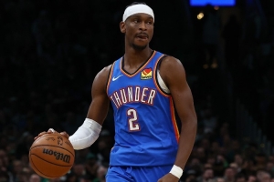 亚历山大本赛季场均6.5助攻&命中率为55.3% 两项数据创生涯新高