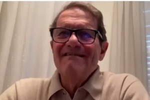 卡佩罗：凯恩拥有敏锐进球嗅觉+远射能力，他是非常优秀的前锋