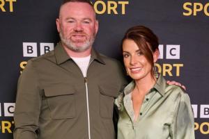 宠妻！太阳报独家：鲁尼为给妻子庆生，在2000万镑豪宅花园搭帐篷