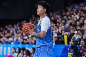 末节命中反超三分！赵睿9中7拿到24分4板6助 三分7中5