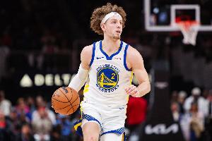 填满数据栏！波杰姆上半场7中3拿到9分4板2助2断1帽 正负值+13