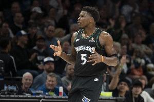 迟到不影响状态！华子替补复出22分钟13中7砍17分4助 正负值+29