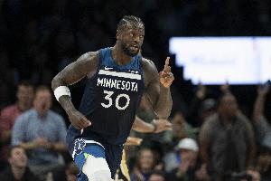 带队赢球！兰德尔14中9砍全场最高24分 三分4中3&没有失误