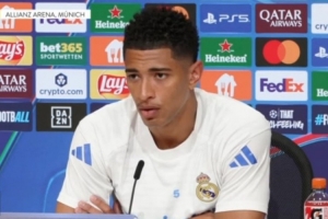 贝林：也许我和维尼修斯姆巴佩在左路聚集太多 我需找到攻守平衡