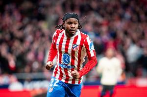 卢克曼：上下半场的局面截然不同，我们顽强拼搏晋级半决赛