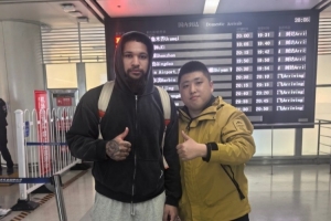 晋媒：山西第7名外援戴申·尼克斯飞抵太原 有望搭上常规赛末班车