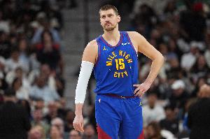 兰德尔：约基奇是现象级球员 防守他得先向上帝祈祷一番求其帮忙