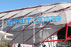 一战定生死！勇士在快船的新主场直觉巨蛋0胜4负 未尝一胜