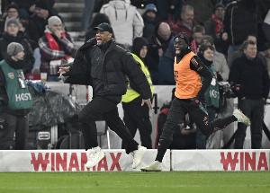 漫长等待！拜仁双杀皇马，也是时隔14年再次在欧冠淘汰皇马