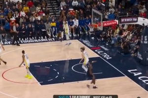 内外开花！马瑟林三分幸运颠进 邓恩反击强攻得手助快船扩大领先