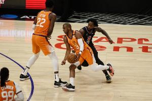 贝弗利：我是快船最后一个西决首发控卫 21年伦纳德不伤100%夺冠