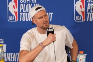 【完整版】波尔津吉斯：库里是特殊武器 有他在我们随时充满威胁