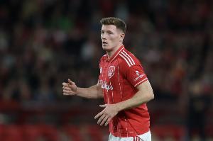 诺丁汉森林官方：埃利奥特·安德森因母亲去世，将缺席今晚比赛