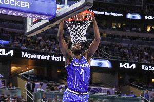 附加赛魔术迎战黄蜂 艾萨克出战成疑 小卡特戴面具出战