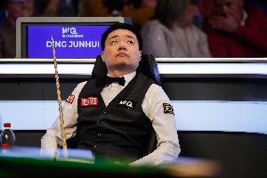 网友质疑丁俊晖不练球？常冰玉辟谣：他连练一个月了，这次能打好