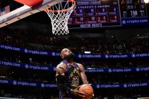 詹姆斯：这是一场苦战 我们应该对G3兴奋&也应照料好自己的身体