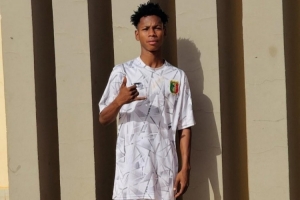 每体：非洲16岁天才中场马伊加将前往巴萨试训，此前在巴黎试训过