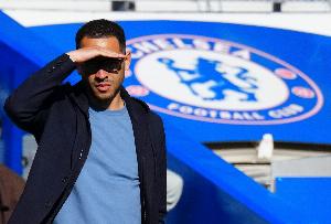 英媒：切尔西还未与任何潜在新帅谈判，他们不急于接触长期人选