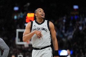 最佳第六人！凯尔登·约翰逊常规赛全勤 场均13.2分&命中率51.9%