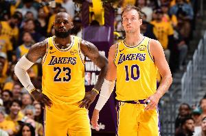 路威：詹姆斯能掌控比赛破解包夹 斯玛特肯纳德的爆发要归功于他