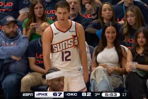 肘飞几米远！亚历山大支出大肘子 吉莱斯皮很不满！