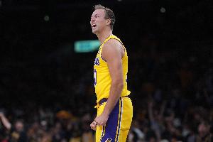 墨菲：当湖人得到肯纳德时 没人想到他会为球队带来巨大影响