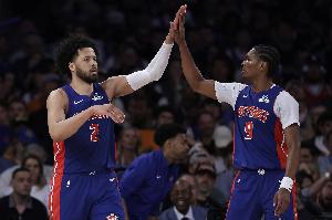 开场势头不错！活塞首节5分钟14-7抢开局打停魔术