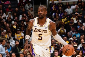 艾顿：我以成为一名攻防一体的球员来要求自己 我爱季后赛！