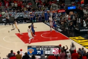 火力全开！库明加反击得手后中投也有 7中6已贡献15分