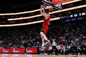 申京：不是瞎说 我对位任何人时都表现得相当不错 一对一随便怎样