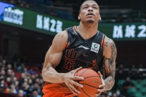 下半场杀疯但依然难救主！基昂泰·约翰逊20分钟空砍36分5板2断