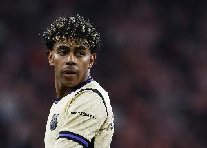 记者：亚马尔、拉菲尼亚、克里斯滕森、贝尔纳尔缺席巴萨今日训练