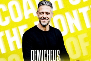 率马略卡3战2胜1平，西甲官方：德米凯利斯当选4月最佳主帅