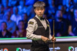 赵心童：现在我在国内出名了，走在街上很多人想跟我合影，很神奇