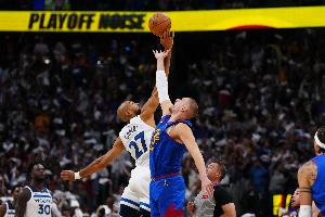 罚球对比：掘金全队40中32&约基奇11中11 森林狼全队仅21中16