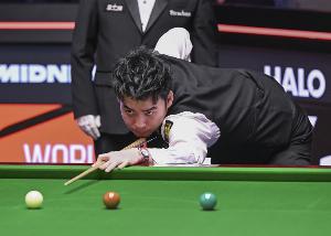 斯佳辉成为今年世锦赛首轮唯一出局的种子选手，15名种子会师16强