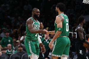 塔图姆&布朗第51次季后赛同场砍20+ 超邓肯&帕克独享历史第7