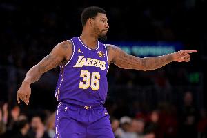 斯玛特：缺少头两号得分手 我们带着更强烈的背水一战的心态