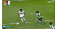 迪亚斯禁区左侧送出斜传，后点姆巴佩跟进凌空包抄打高