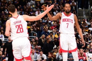 解说谈火箭：25秒领先6分 任何一支正常的职业球队都不该抢攻