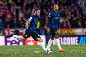 迪马：恰尔汗奥卢下赛季将留在国米，齐沃要求即便不续约也要留他