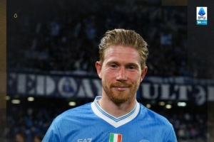 传射建功！德布劳内当选那不勒斯4-0克雷莫内塞的全场最佳球员