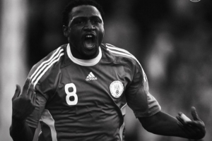 R.I.P. 前尼日利亚国脚友谊赛中心脏骤停后去世，年仅40岁