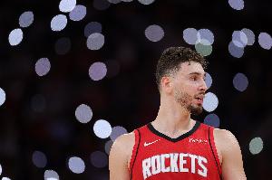 难评……申京33分生涯纪录 外加16板6助3断1帽 绝杀机会离谱偏出