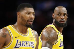 雷迪克：詹姆斯和斯玛特都打出了关键表现 球队也经受住了考验！